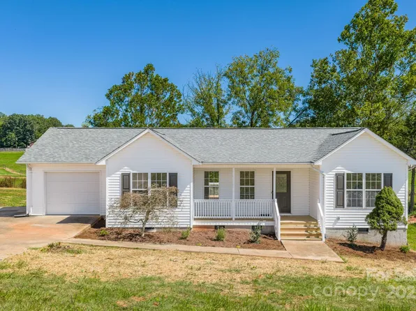 4774 Thoreau Dr, Conover, NC 28613