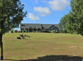 17485 Raymond Rd, Addison, MI 49220