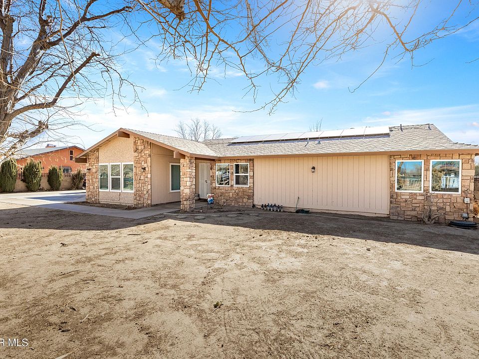 1st image of 3256 E Avenue H10