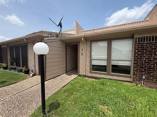 1014 Graham Dr #I3 Photo 1