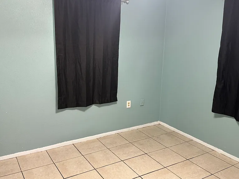 3628 Oxford Dr — Photo 28
