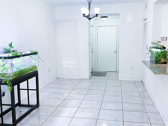 3rd image of 2581 Centergate Dr APT 102
