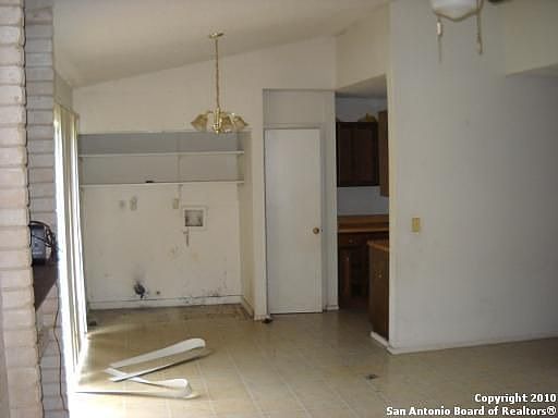 3rd image of 8033 Laurel Bnd