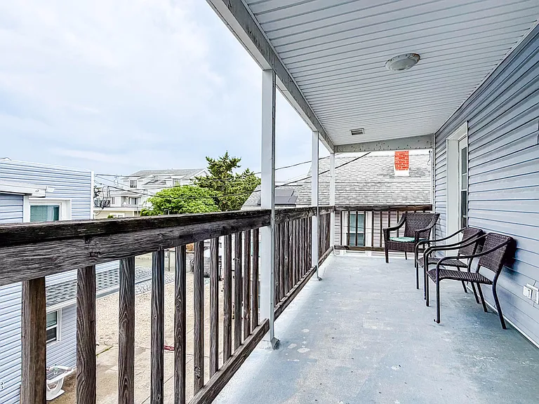 13 Decatur Ave #B — Photo 6