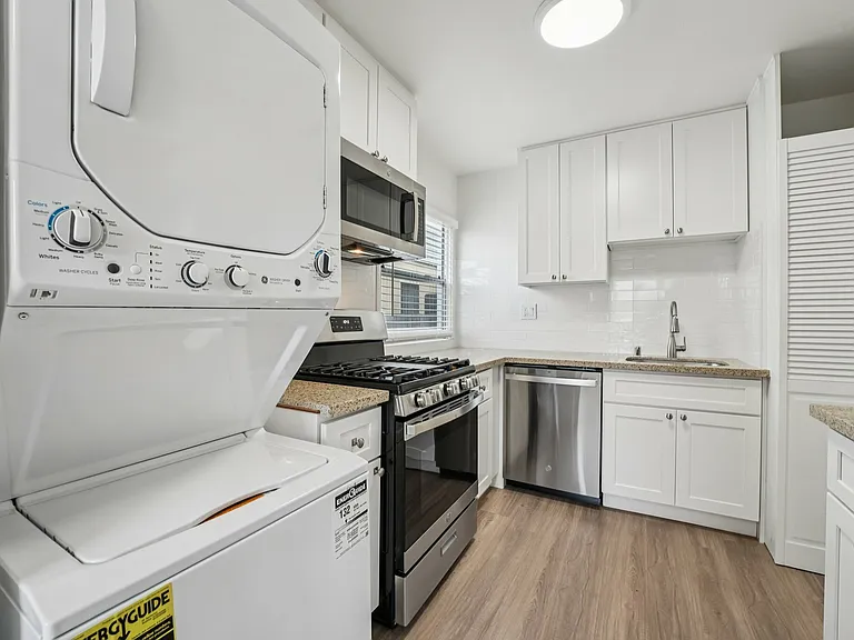In-Unit Laundry In-Unit Laundry