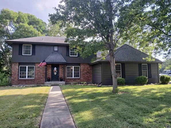 2245 SW Westridge Dr, Topeka, KS 66614