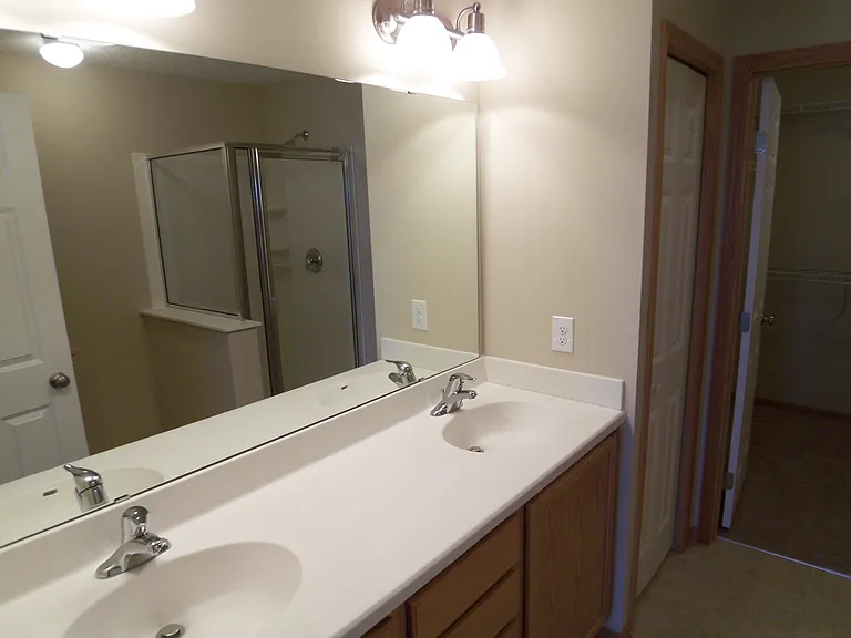 2429 121st Cir NE #I — Photo 10