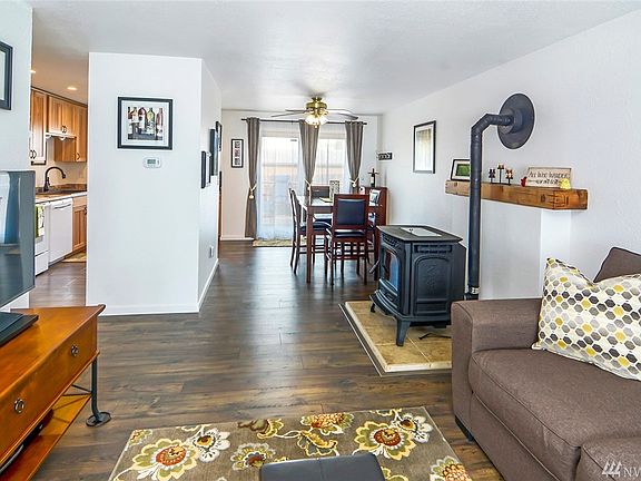 4th image of 2630 Aspen Ct SE