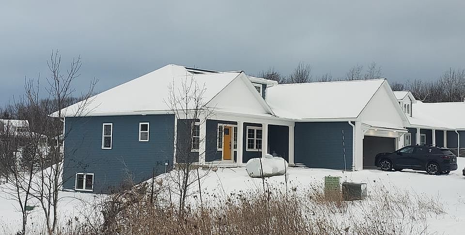 1st image of 4571 Shinnecock Ct
