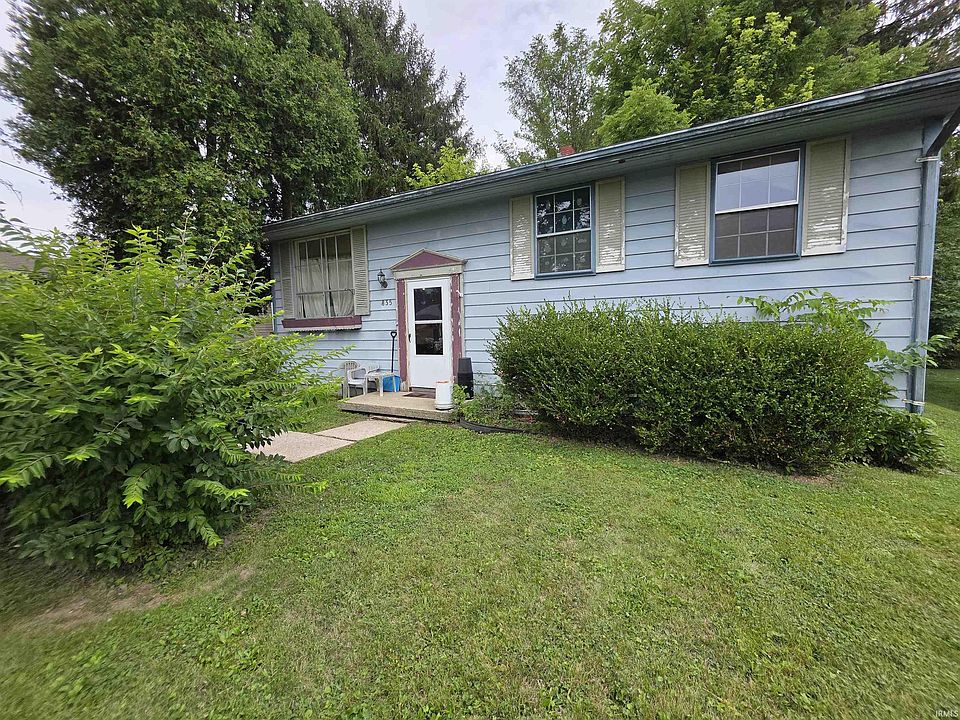 1st image of 835 Zahn St