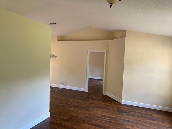 4th image of 580 5th St SW