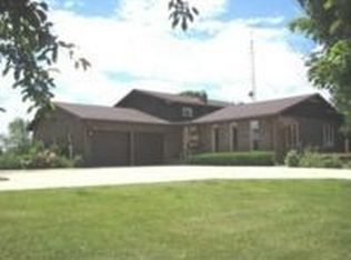 2224 S New Lothrop Rd, Lennon, MI 48449