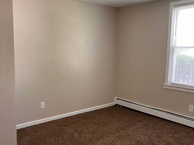 181 E Lorain St — Photo 14