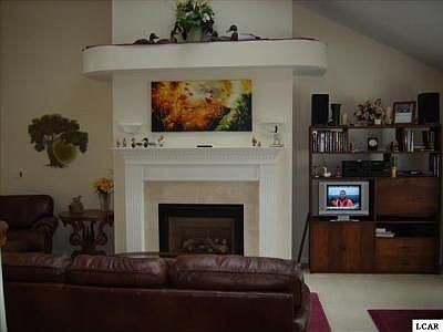 4th image of 9610 Meadowlark Ct