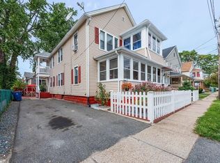 27-29 Allen St, West Springfield, MA 01089