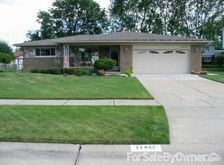 11447 Peyton Dr, Sterling Heights, MI 48312