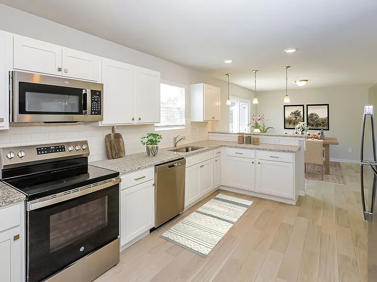 613 Courtyard Pl — Photo 12