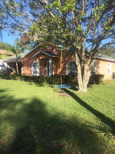 1st image of 100 Oak Ave