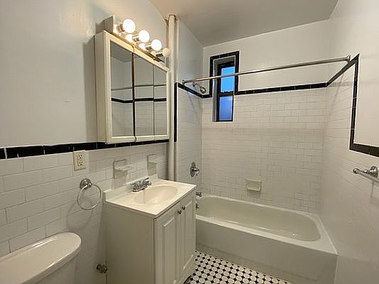 5th image of 699 Ocean Ave #511