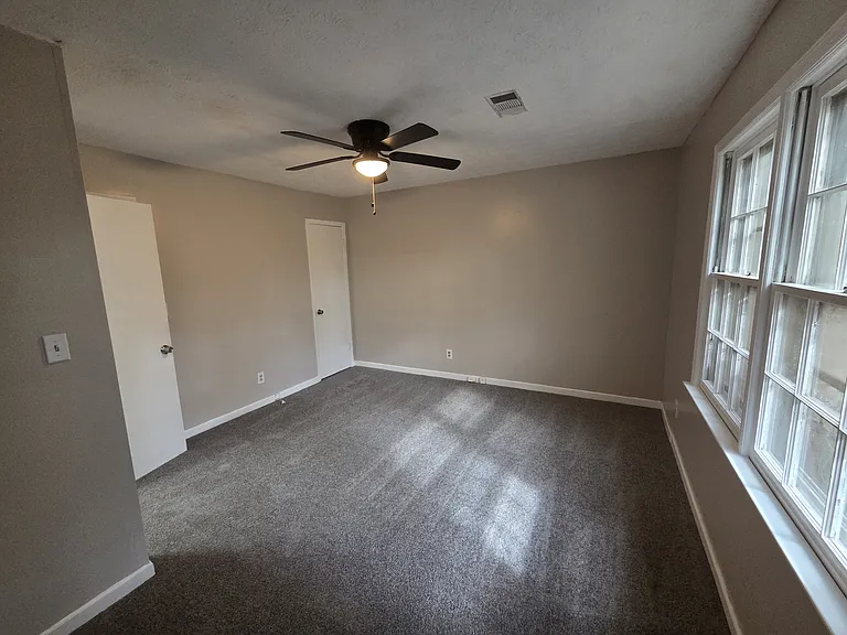 4828 Tarleton Dr — Photo 11