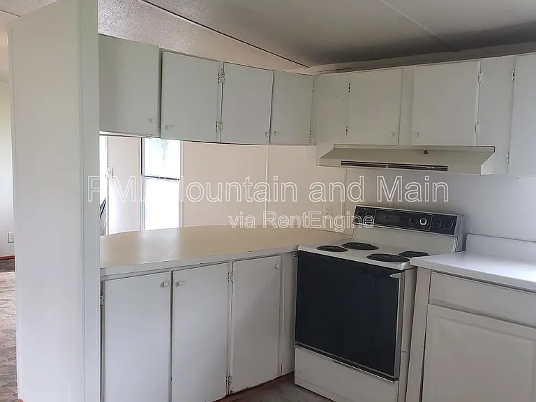 319 Iotla Valley Park Rd — Photo 5