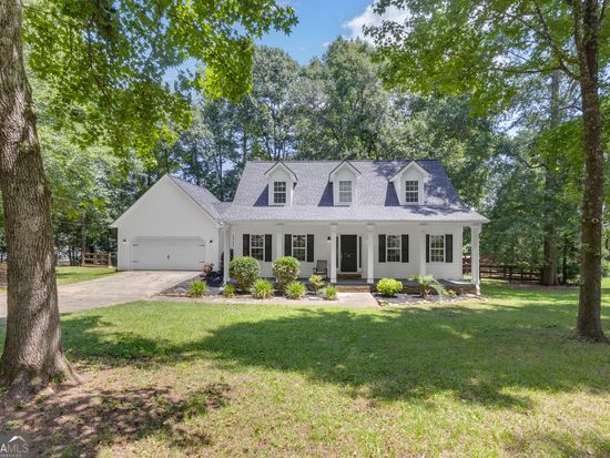 55 N Hill St, Carrollton, GA 30117