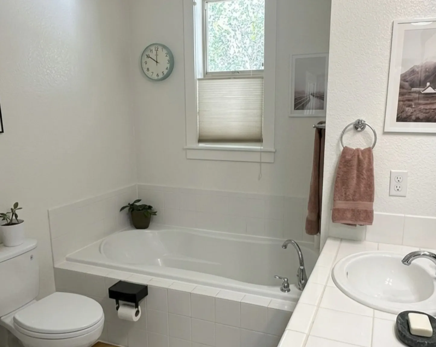 3 bed, 2722 sqft, $3,000 — Photo 4