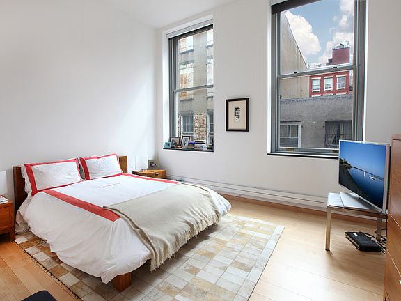 5th image of 28 Greene St APT 3E