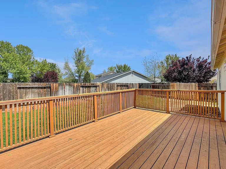 10025 Shooting Star Ct — Photo 19