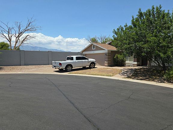 2nd image of 1354 S Kuhni Ct