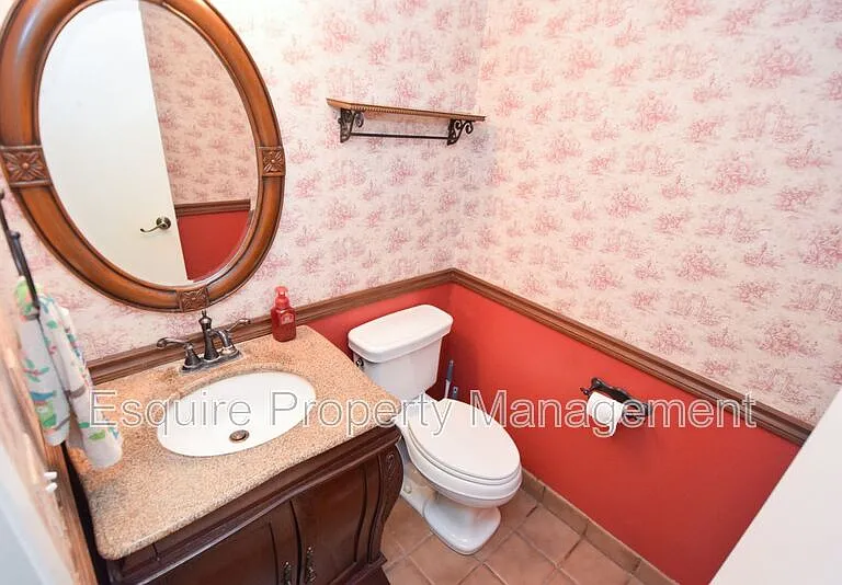 9014 McCloud Dr — Photo 12