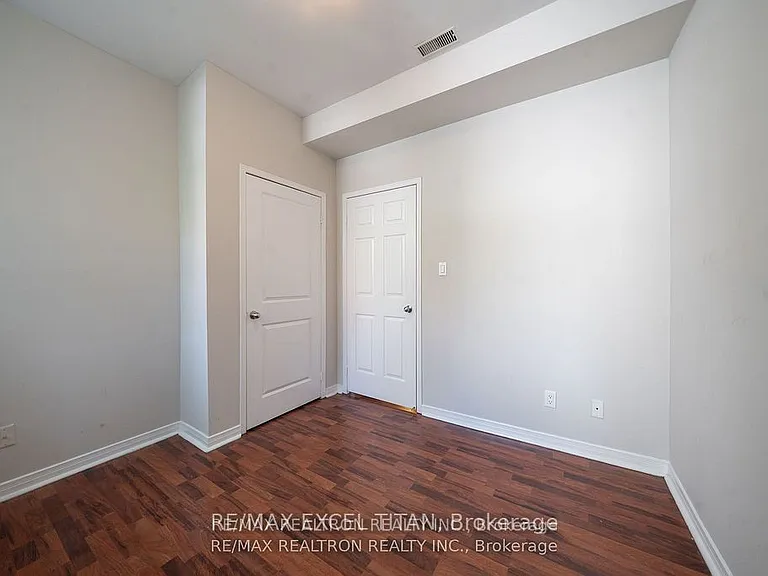 414 Jarvis St #107 — Photo 4