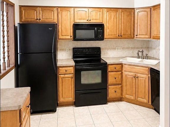 4th image of 114 Foxberry Dr