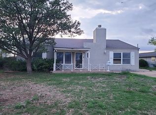 717 N Floyd Ave, Tulia, TX 79088