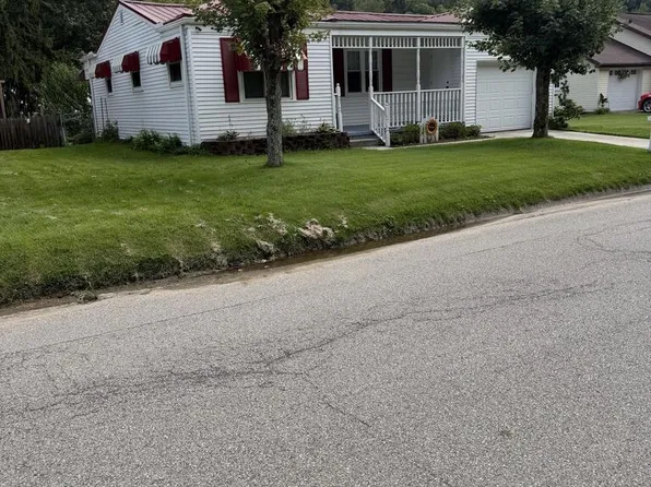 618 Glen Haven Ave, Glen Dale, WV 26038