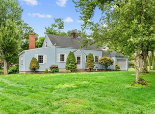 5 Skiff Pkwy, North Haven, CT 06473