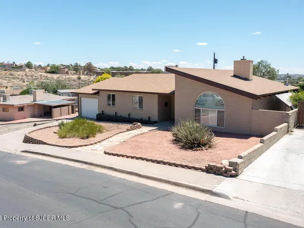 411 San Medina Ave, Farmington, NM 87401