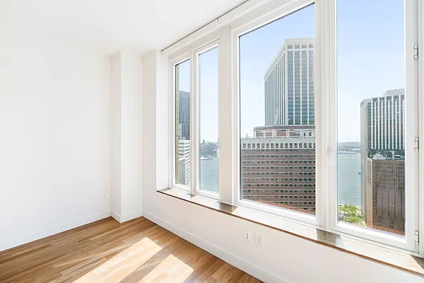 Rented by Compass | media 43