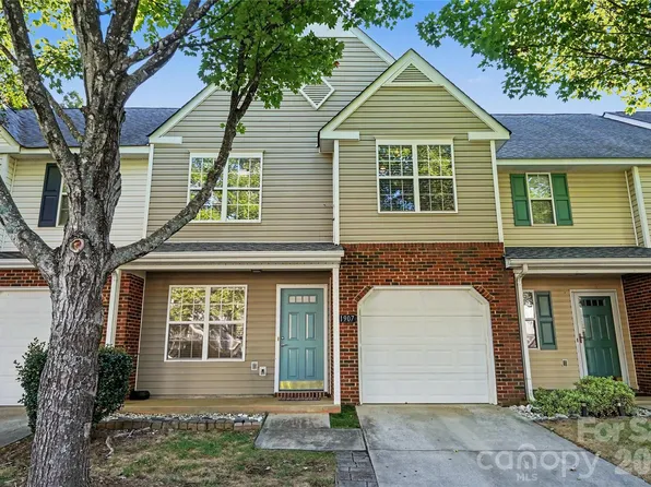 11907 Maria Ester Ct, Charlotte, NC 28277
