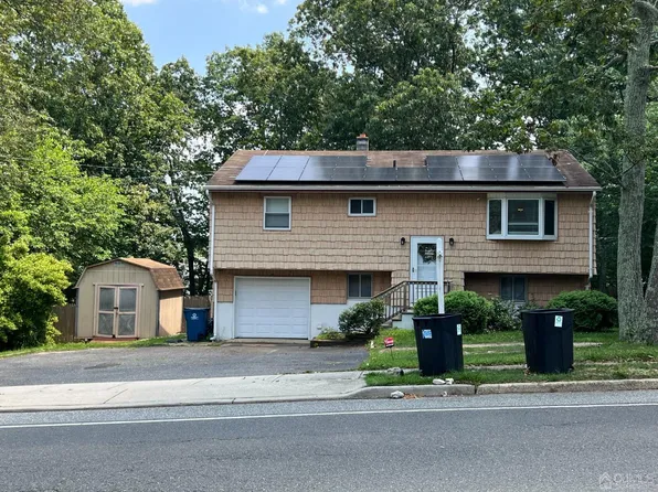 317 Aldrich Rd, Howell, NJ 07731
