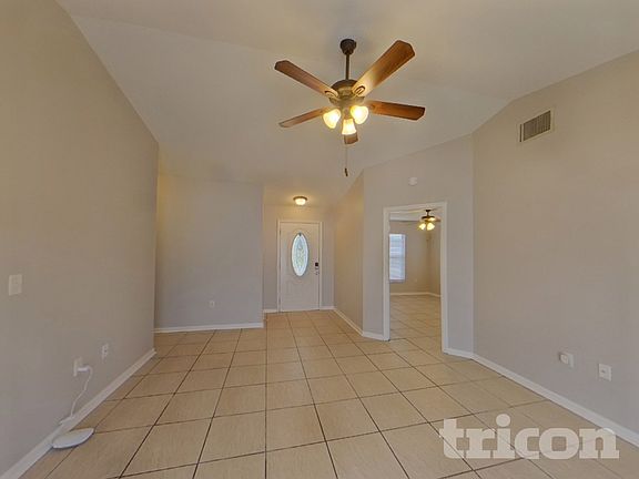 4th image of 1811 14th St W