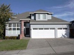 2737 Shannesy Dr, Medford, OR 97504