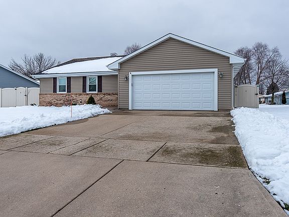 2nd image of 4273 Valencia Dr