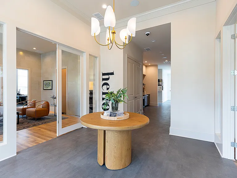 Leasing Office