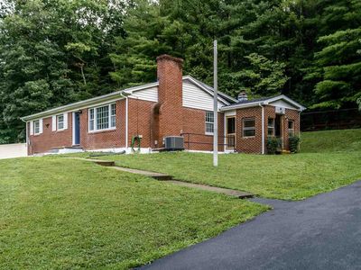 165 N Church St, Craigsville, VA, 24430