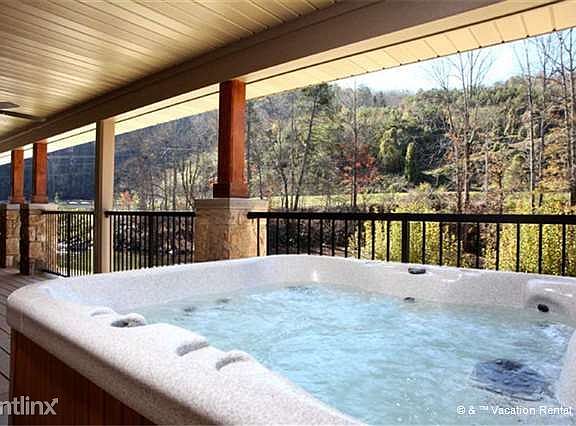 Ahh, the outdoor hot tub!