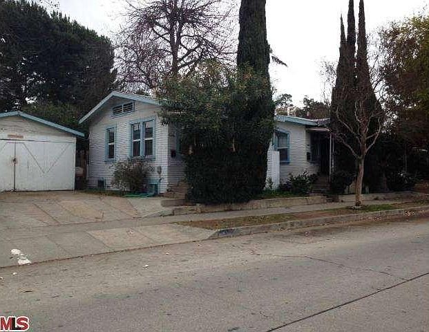 2nd image of 4844 Ruth Ave