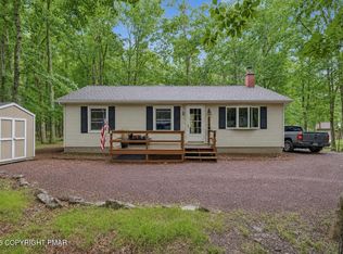 105 Lenape Trl, Albrightsville, PA 18210