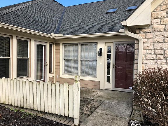 3rd image of 116 Stonington Pl