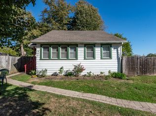 947 N Lewis Ave, Waukegan, IL 60085